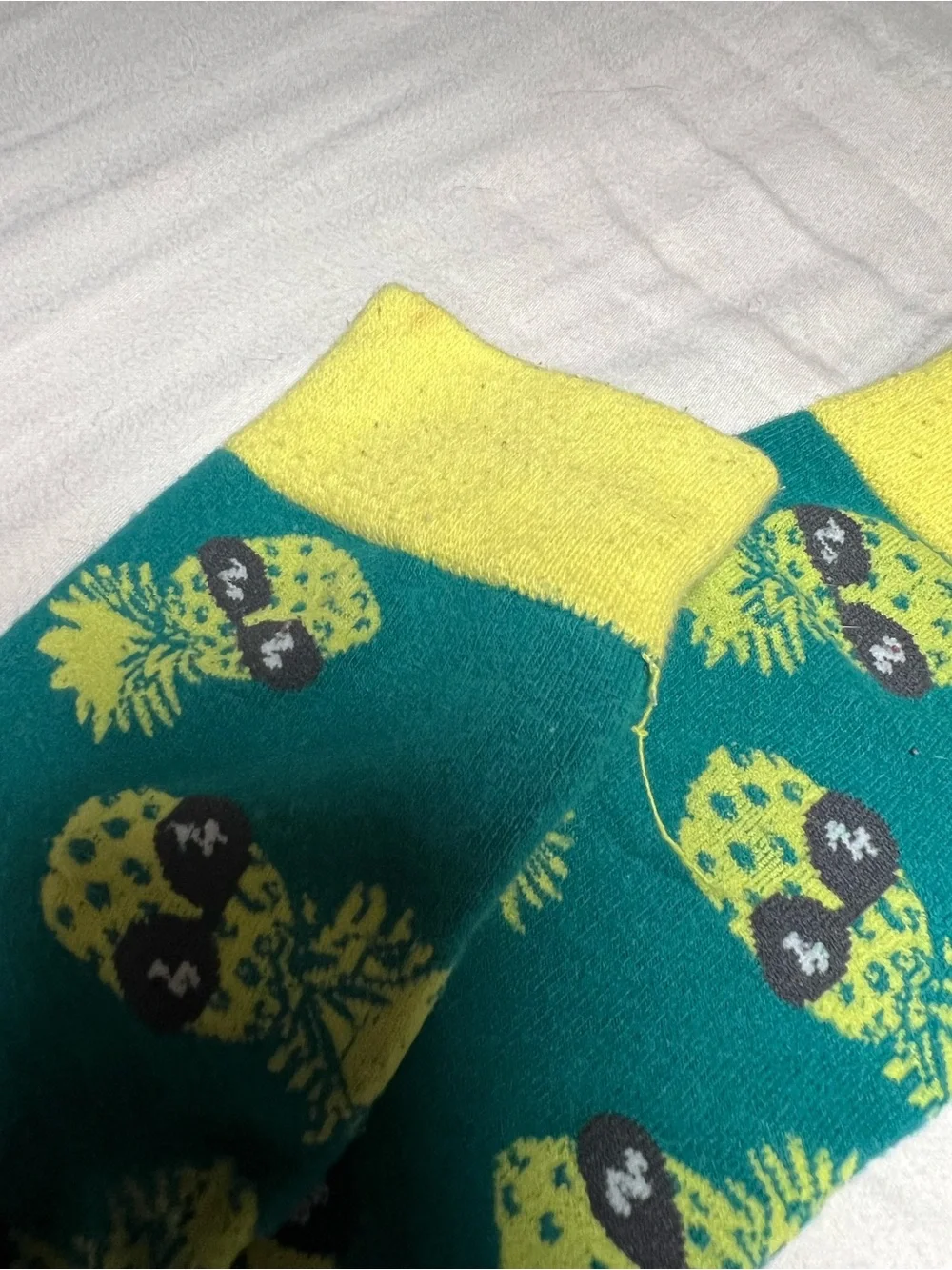 🎉5/$25 Old Navy Pineapple Socks